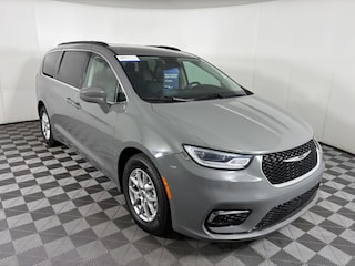 2022 Chrysler Pacifica Touring L Van Passenger Van