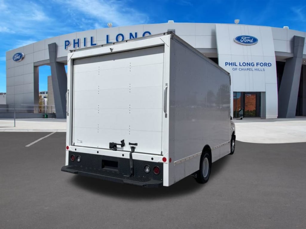 New 2024 Ford E-450 Cutaway Base Truck