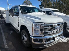 2025 Ford F-350 Chassis Truck Crew Cab