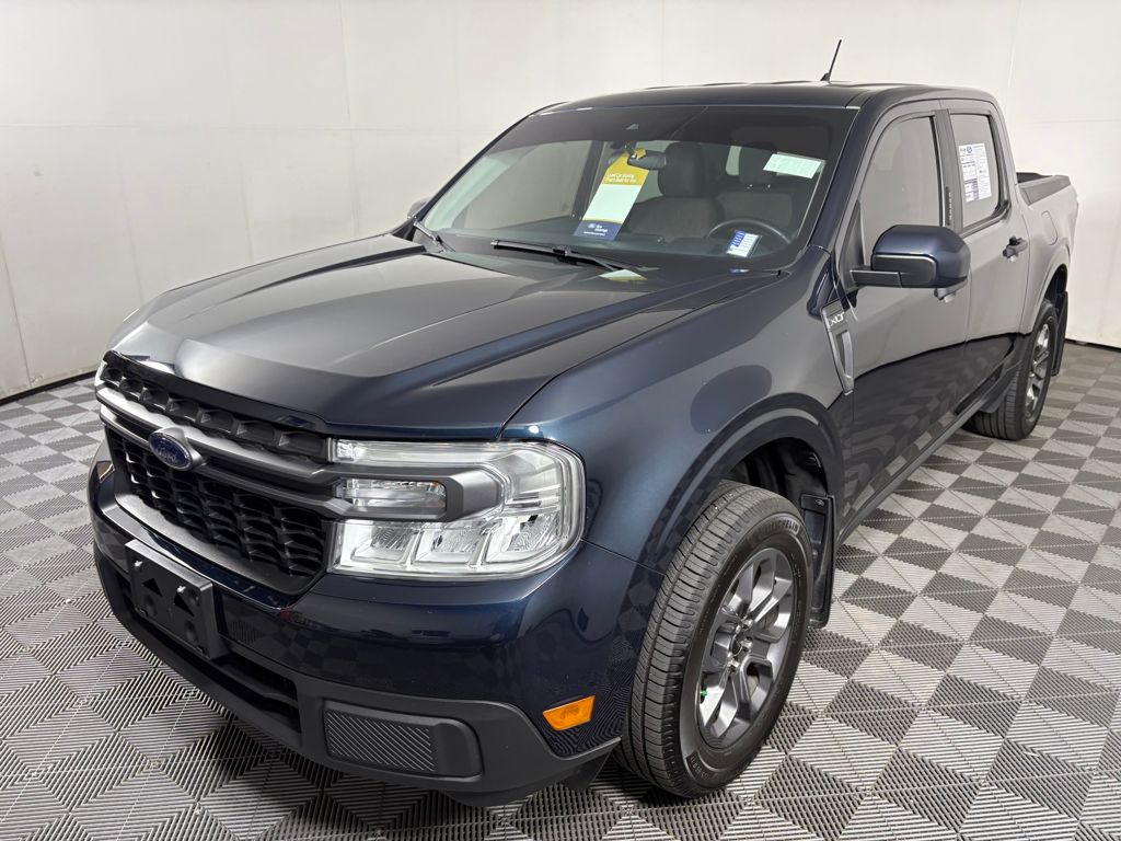 2023 Ford Maverick XLT photo 2