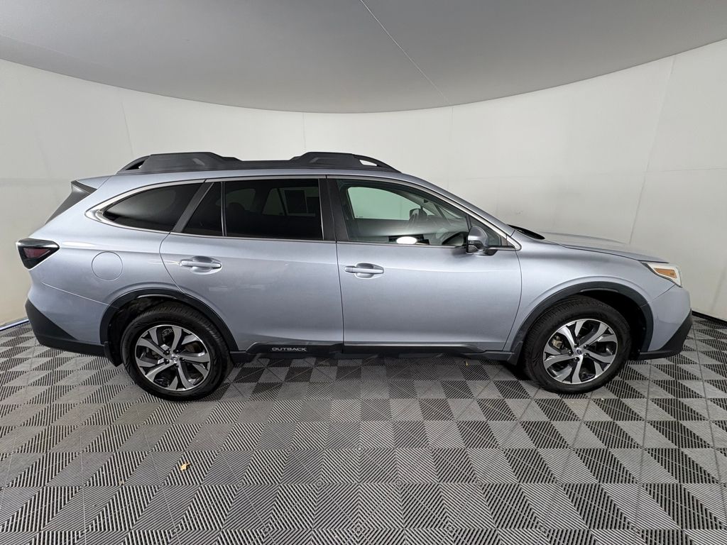 2020 Subaru Outback Limited photo 4