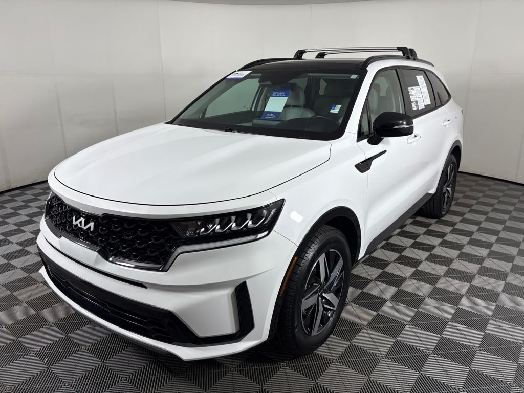 2023 Kia Sorento S photo 2