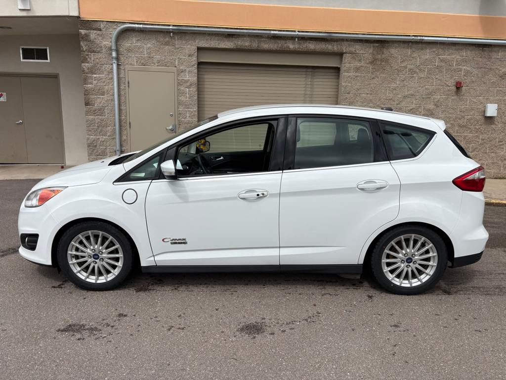 2016 Ford C-Max Energi SEL photo 4