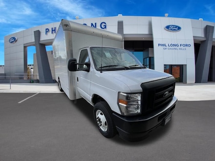 2024 Ford E-450 Cutaway Base Truck