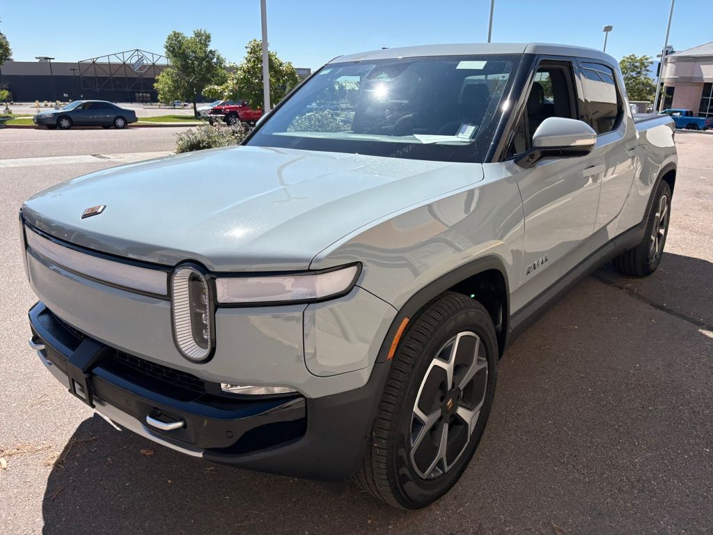 2024 Rivian R1T Adventure photo 3