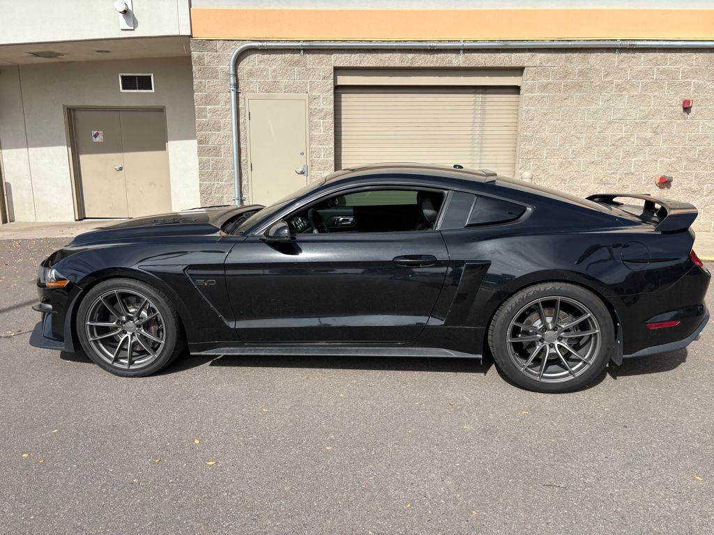 2019 Ford Mustang GT Premium photo 4