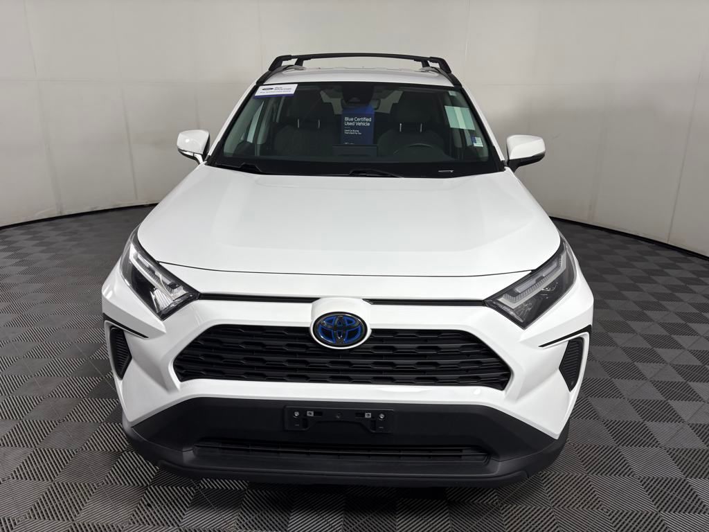 2024 Toyota RAV4 Hybrid XLE photo 2