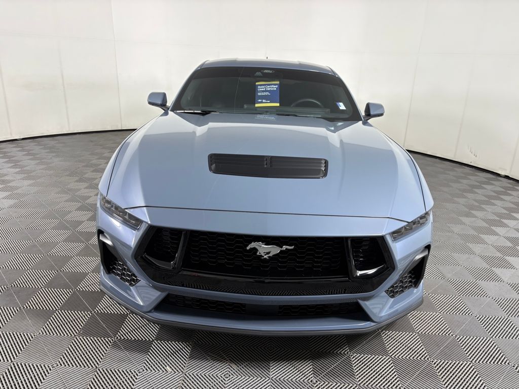 2025 Ford Mustang GT Premium photo 2