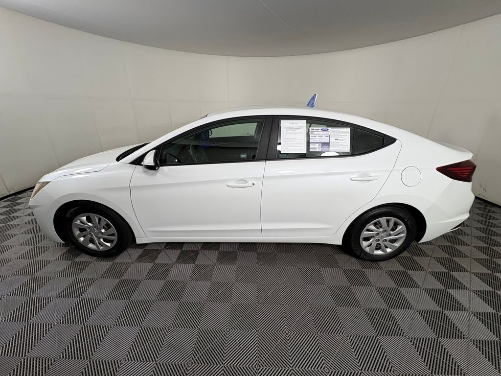 2019 Hyundai Elantra SE photo 4
