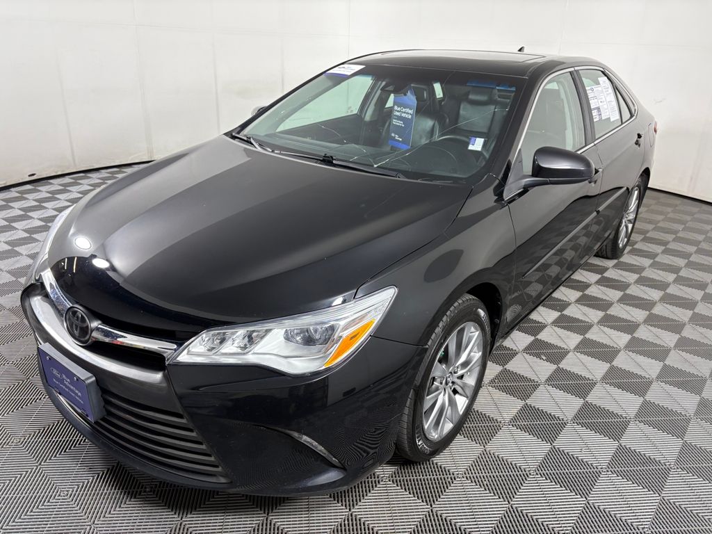 2016 Toyota Camry XSE V6 photo 3