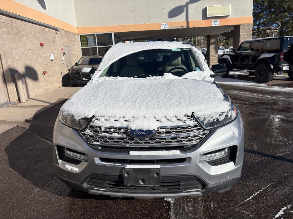 2022 Ford Explorer Limited photo 2