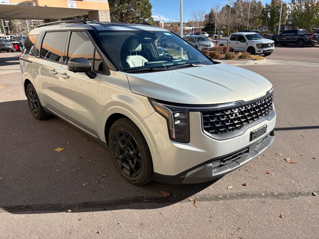 2025 Kia Carnival SX photo 2