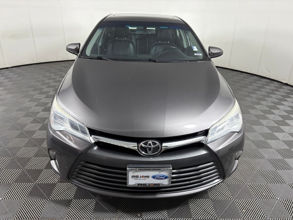 2015 Toyota Camry XLE V6 photo 2
