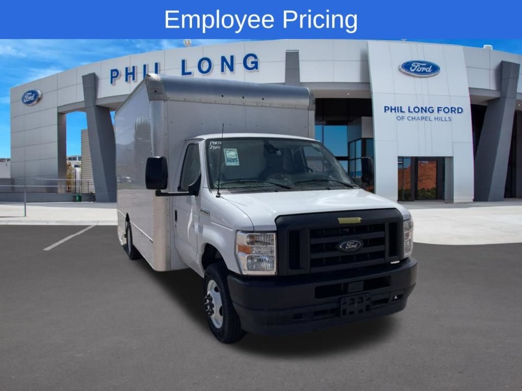 New 2024 Ford E-450 Cutaway Base Truck