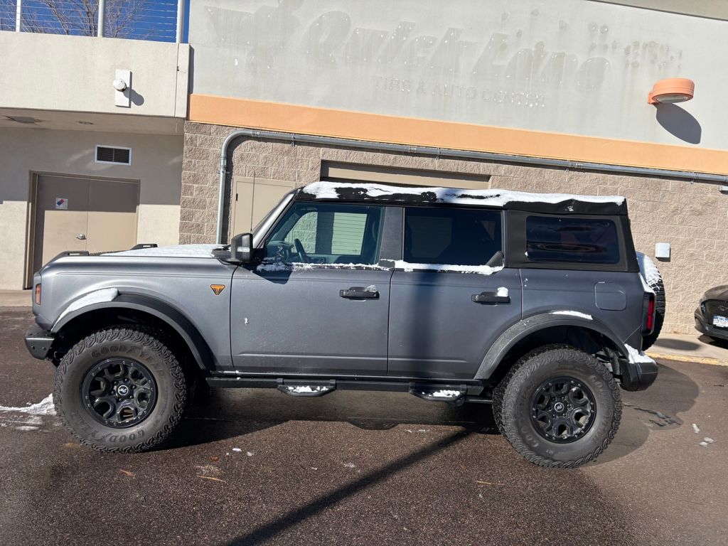 2022 Ford Bronco Badlands photo 4