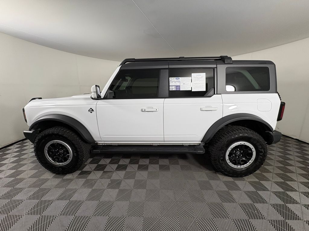 2024 Ford Bronco Outer Banks photo 4