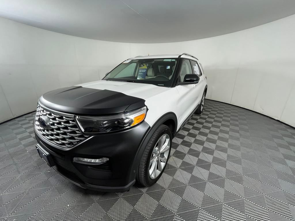 2022 Ford Explorer Platinum photo 4