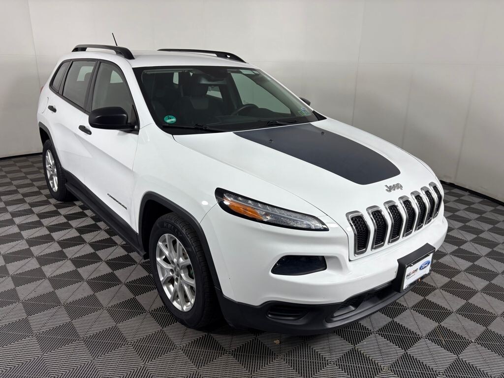 Used 2015 Jeep Cherokee Sport FWD SUV