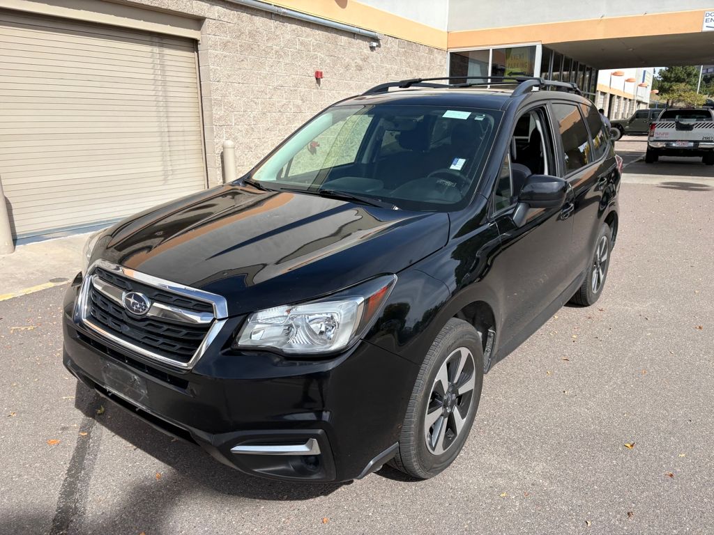 2017 Subaru Forester 2.5i Premium photo 3