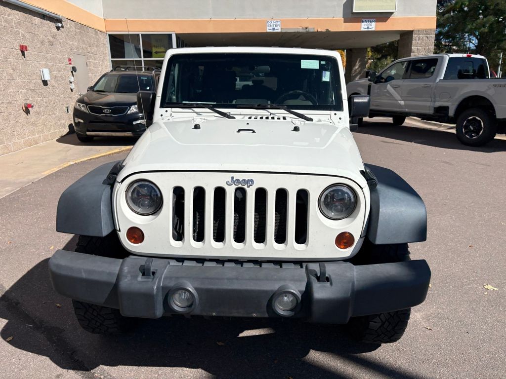 2009 Jeep Wrangler Unlimited Rubicon photo 2