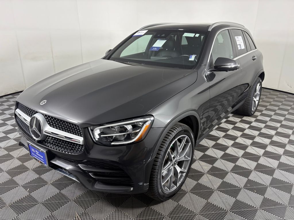 2022 Mercedes Benz GLC 300 4MATIC photo 2