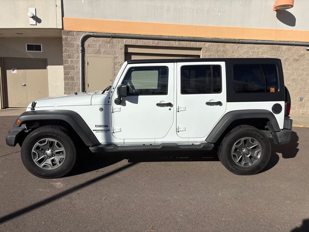 2014 Jeep Wrangler Unlimited Sport photo 4