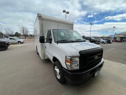 2024 Ford E-450 Cutaway Base Truck