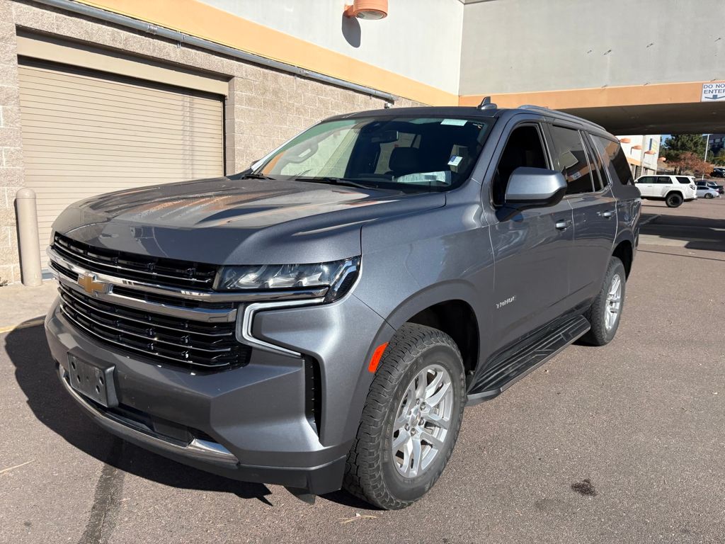 2021 Chevrolet Tahoe LT photo 3