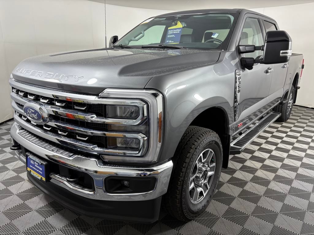 2025 Ford F-350 Lariat photo 3