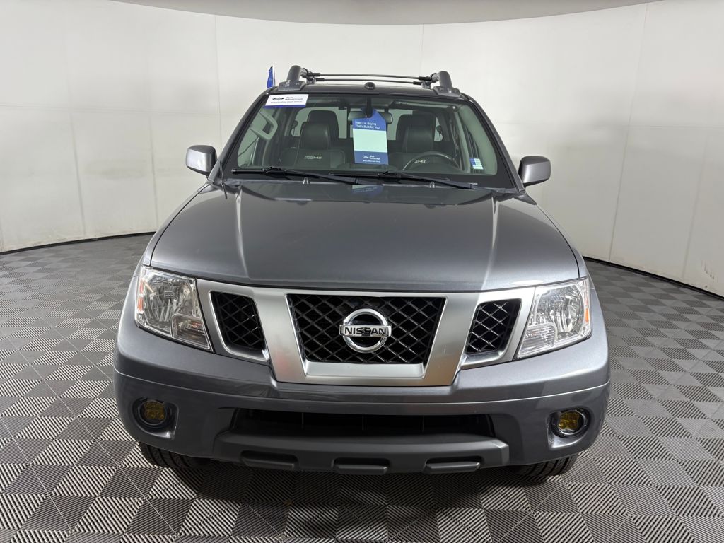 2018 Nissan Frontier PRO-4X photo 2