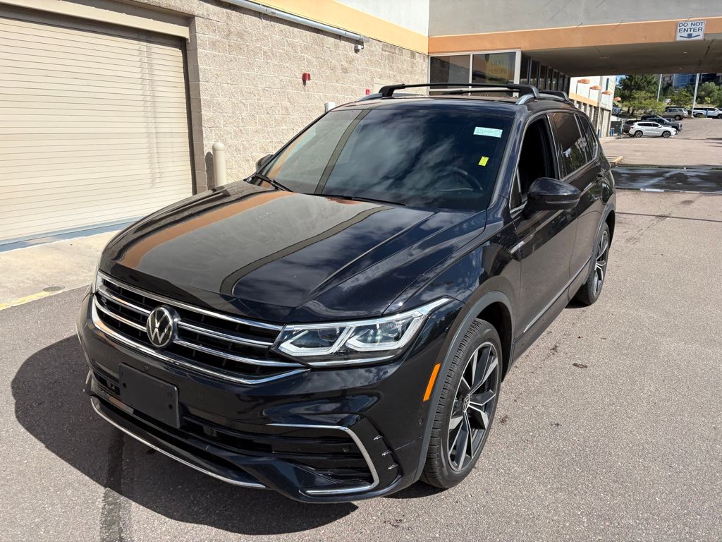 2024 Volkswagen Tiguan SEL R-Line Black photo 3