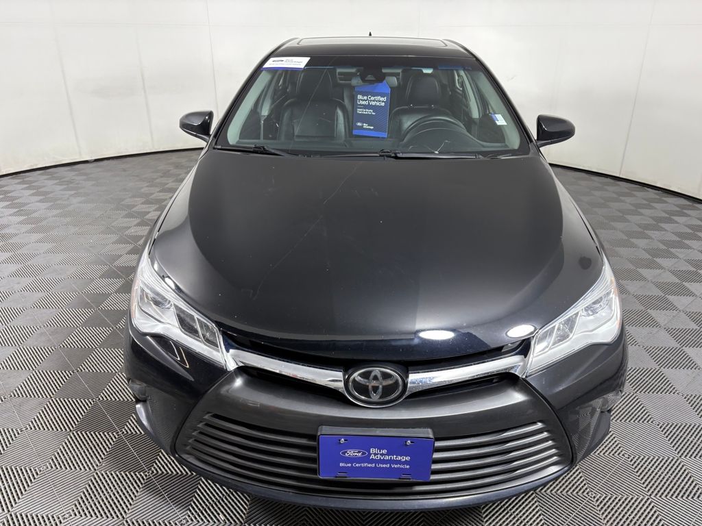 2016 Toyota Camry XSE V6 photo 2