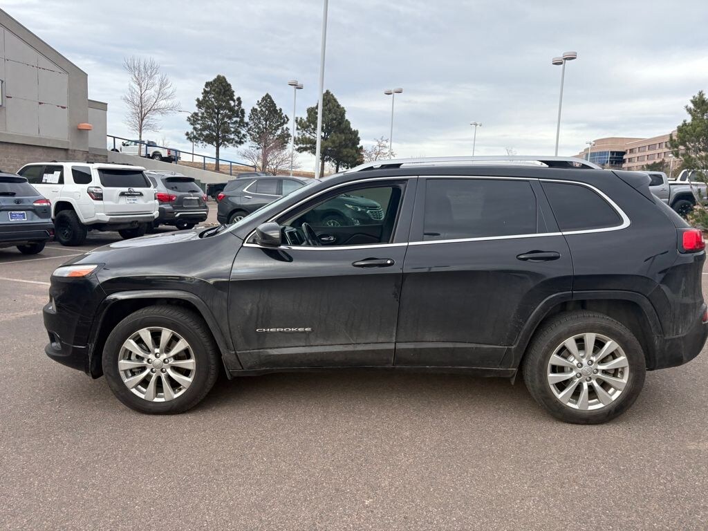 Used 2017 Jeep Cherokee Overland 4x4 SUV