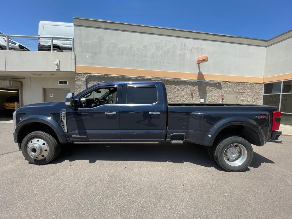 2023 Ford F-450 Platinum photo 4