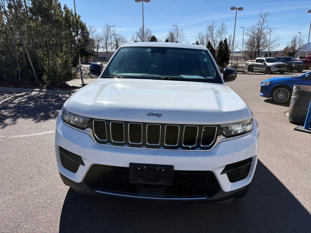 Used 2023 Jeep Grand Cherokee Laredo SUV