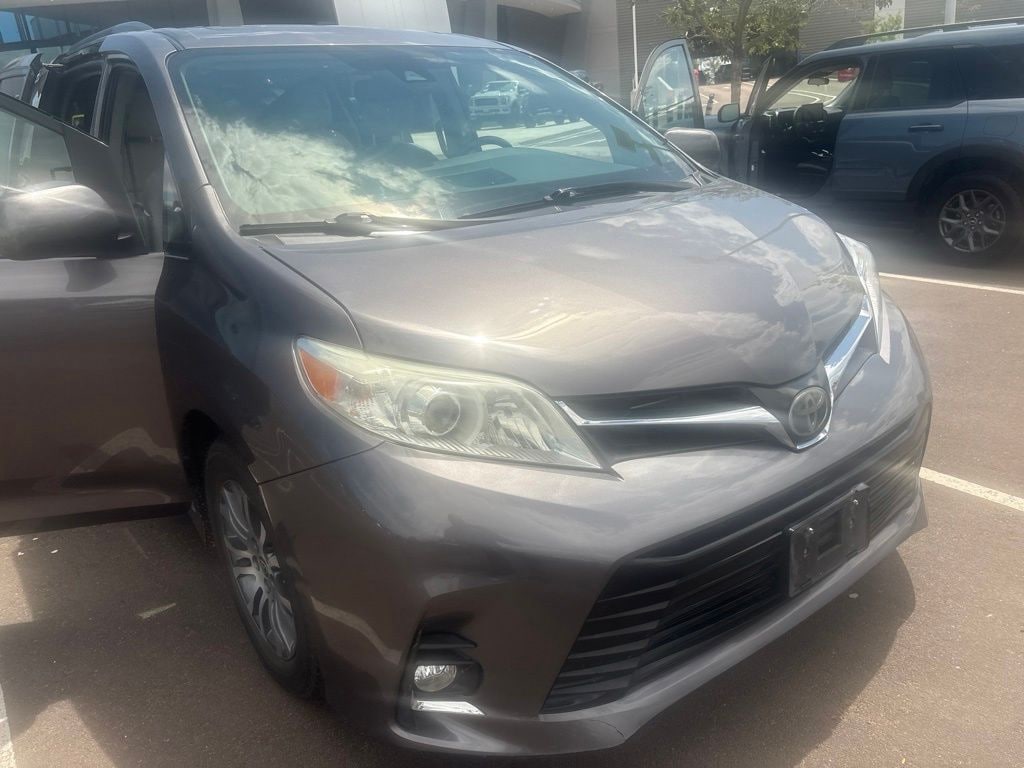 Certified 2020 Toyota Sienna Van