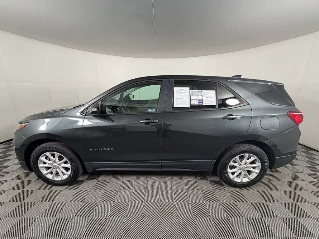 2020 Chevrolet Equinox LS photo 4