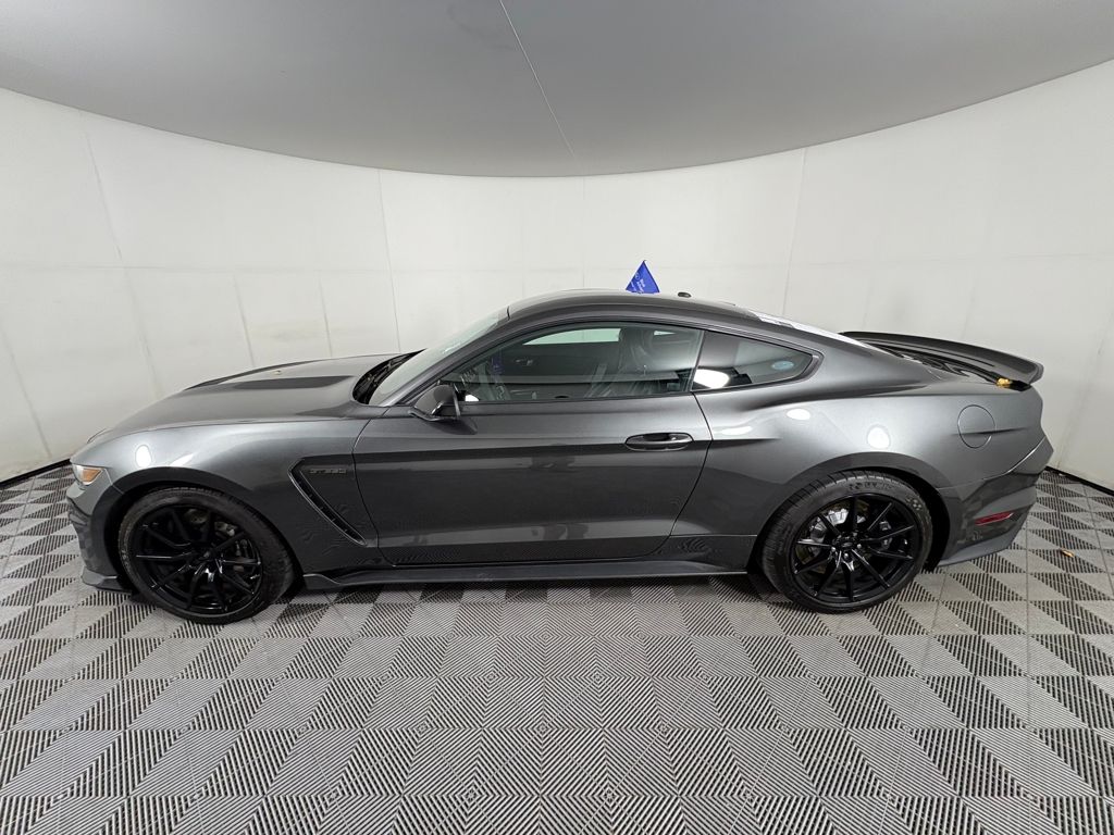 2017 Ford Mustang Shelby GT350 photo 4