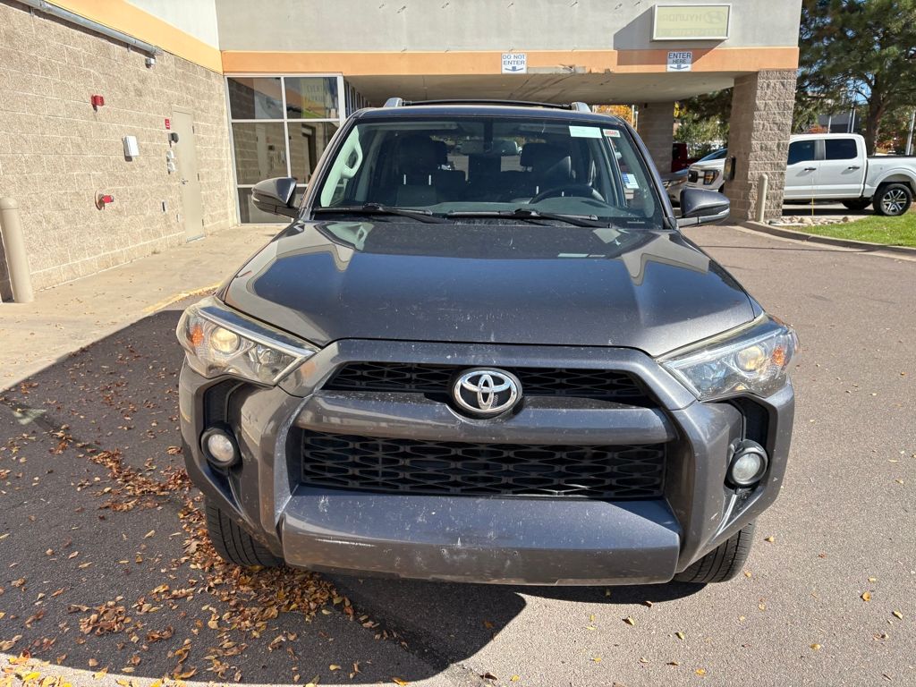 2014 Toyota 4Runner SR5 photo 2