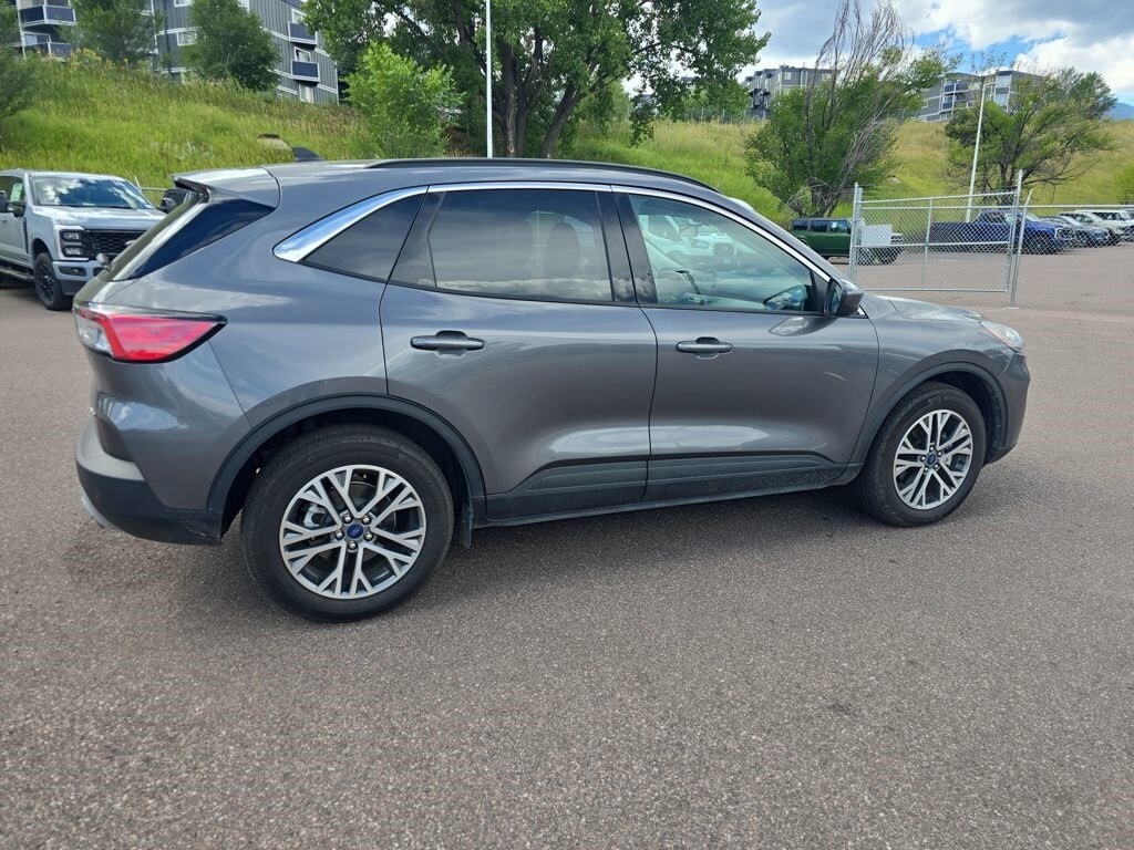 2021 Ford Escape SEL photo 3
