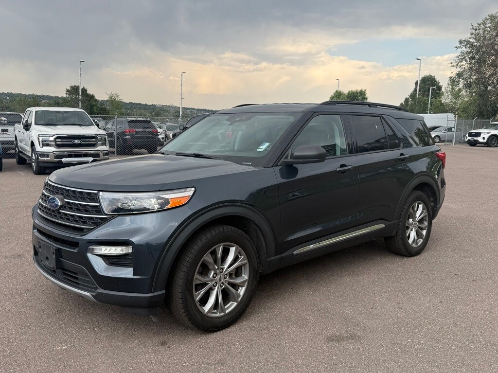 2022 Ford Explorer XLT photo 2