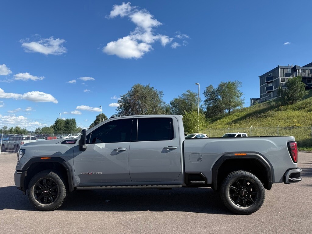 2024 Gmc Sierra HD AT4 photo 4