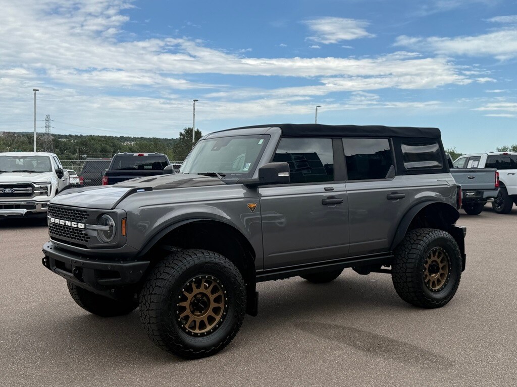 2021 Ford Bronco Badlands photo 3