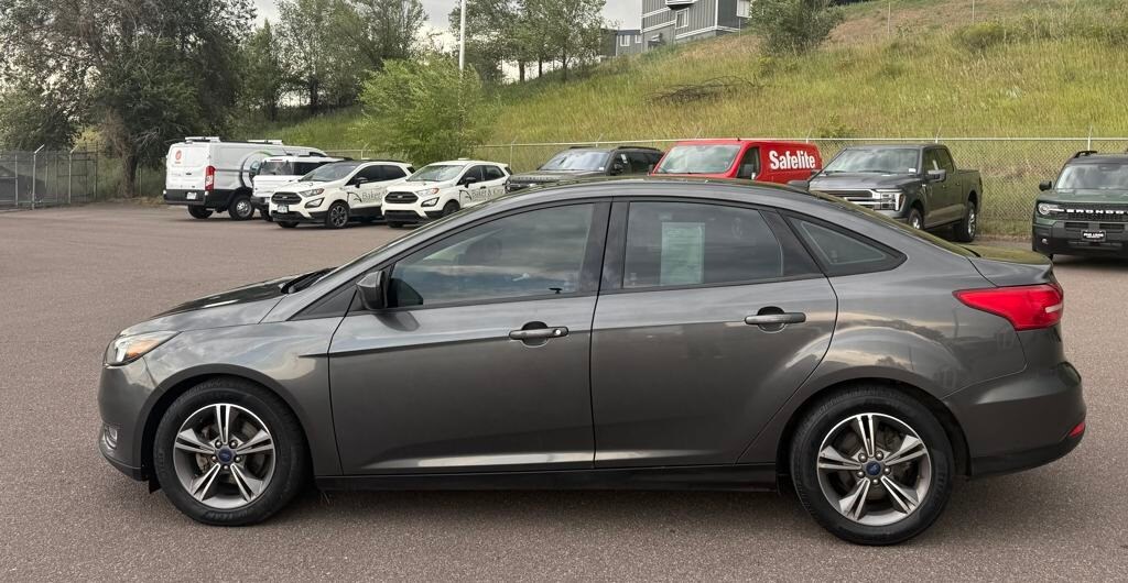 2018 Ford Focus SE photo 4
