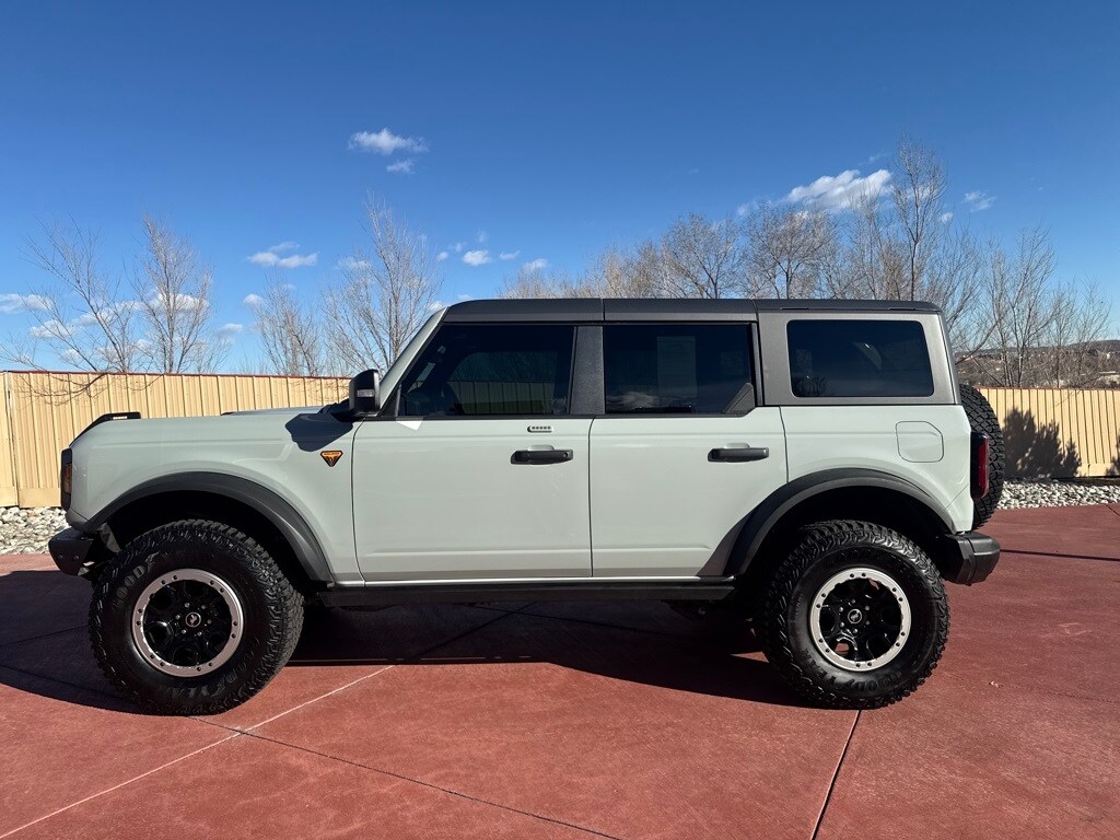 2022 Ford Bronco Badlands photo 4