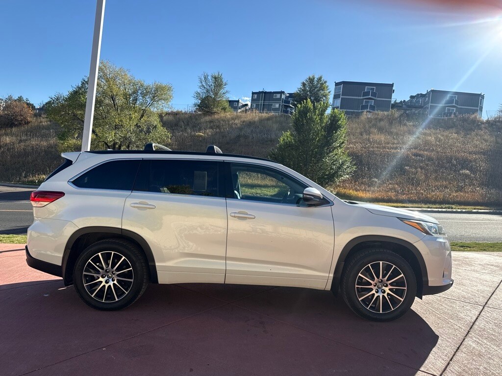Certified 2018 Toyota Highlander SE SUV