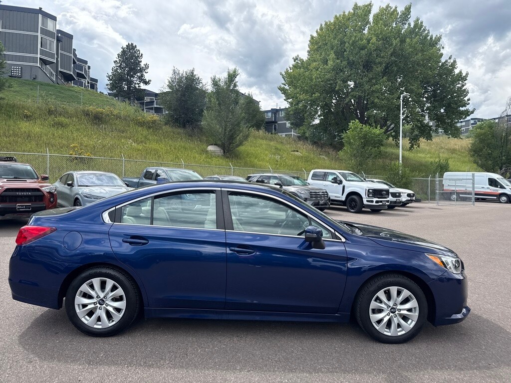 2017 Subaru Legacy 2.5i photo 4