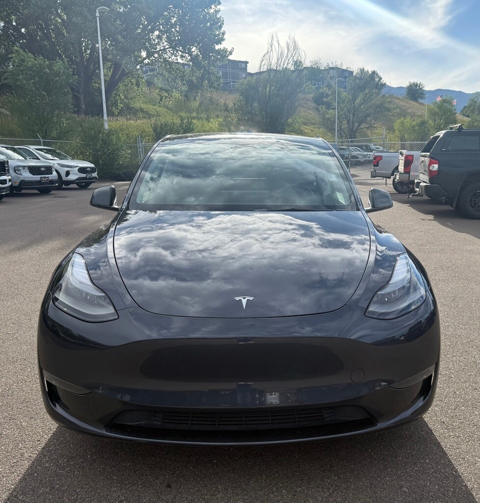 2024 Tesla Model Y Performance photo 2