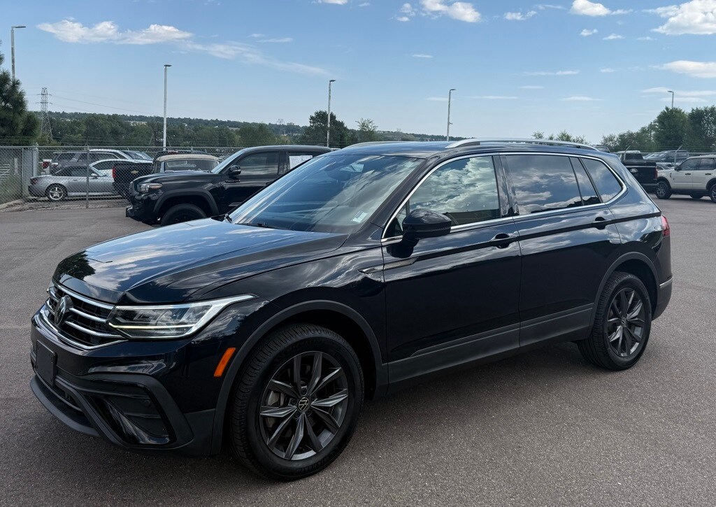 2022 Volkswagen Tiguan SE photo 3