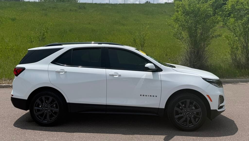2024 Chevrolet Equinox RS photo 4